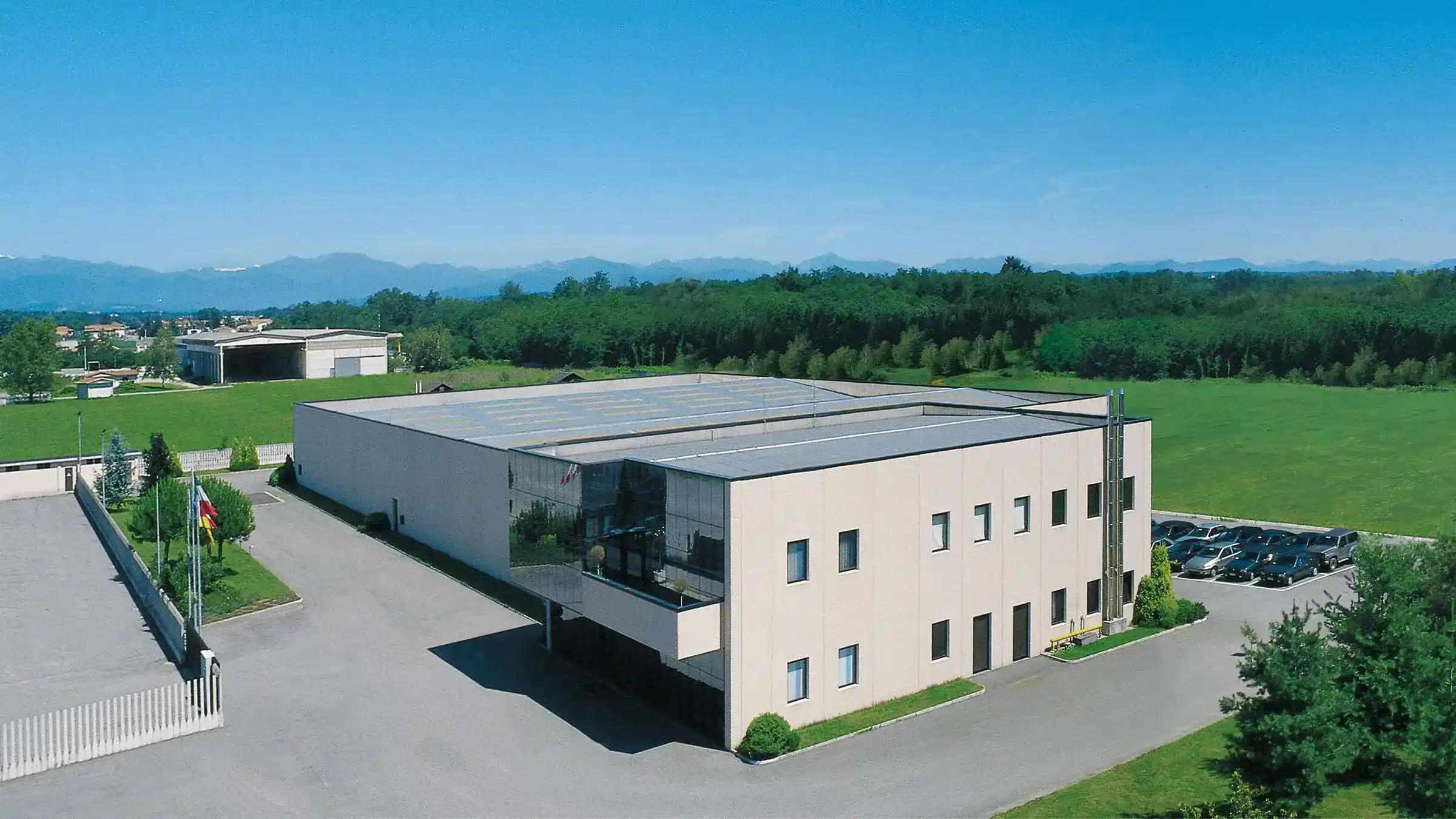 nobili1990